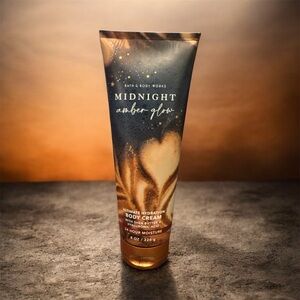 Bath & Body Works Midnight Amber Glow Ultimate Hydration Body Cream 8 Oz